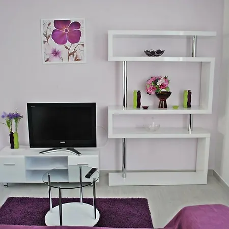 Mimoza 3 * Podstrana